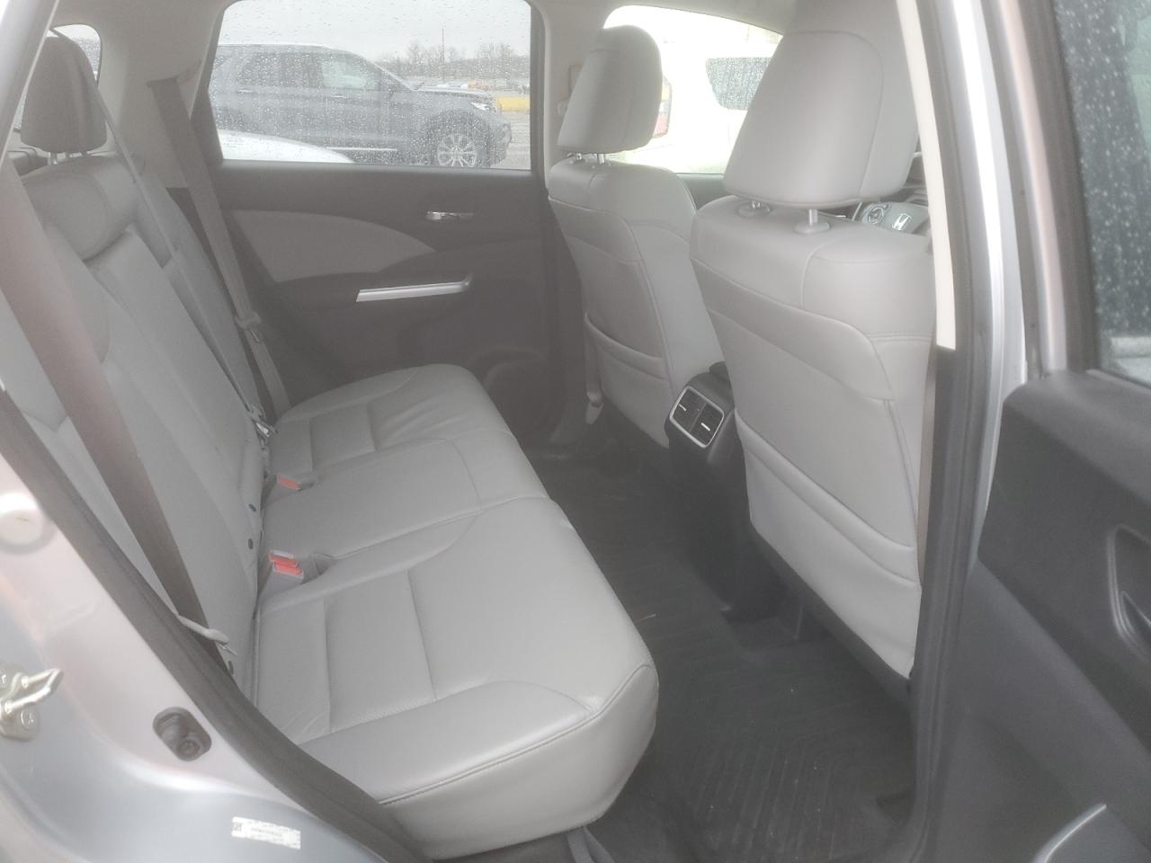 2015 Honda CR-V - Image 11