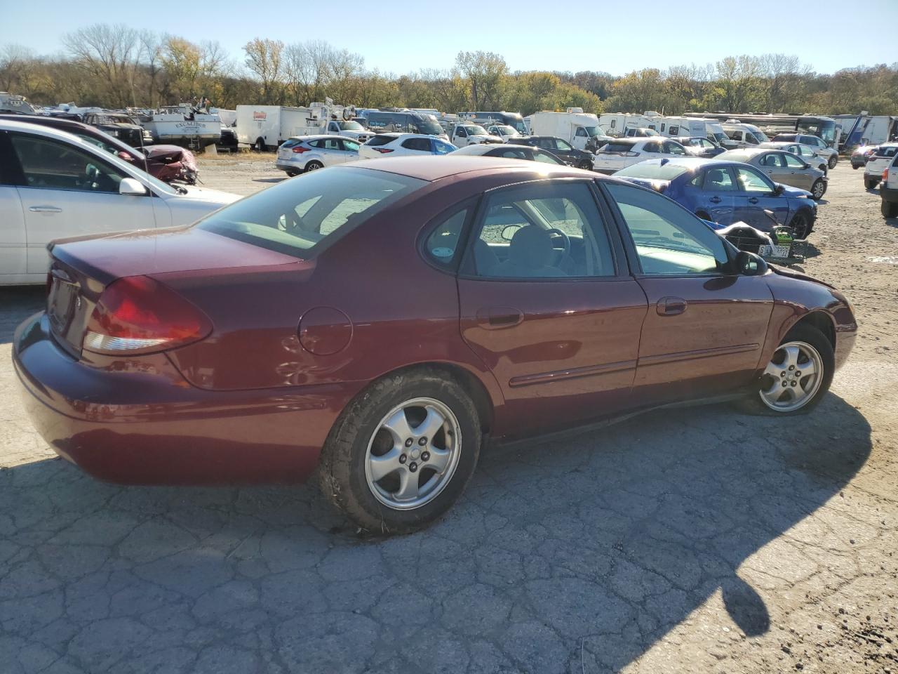 2004 Ford Taurus - Image 3