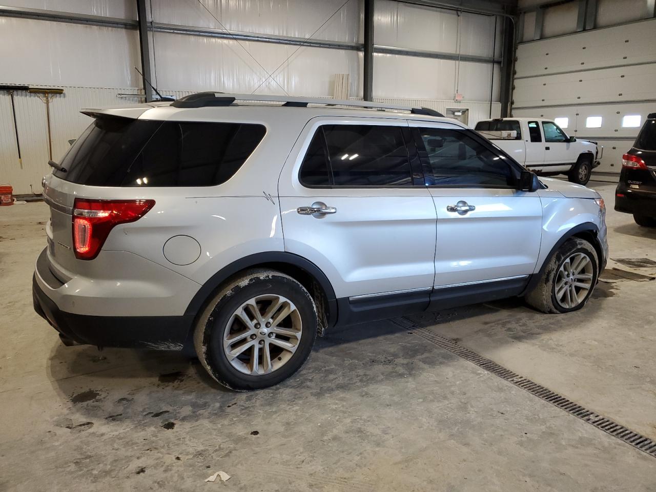 VIN 1FM5K7D86DGA70863 2013 FORD EXPLORER no.3