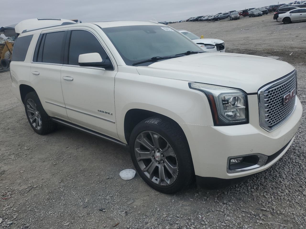 2015 GMC Yukon - Image 4
