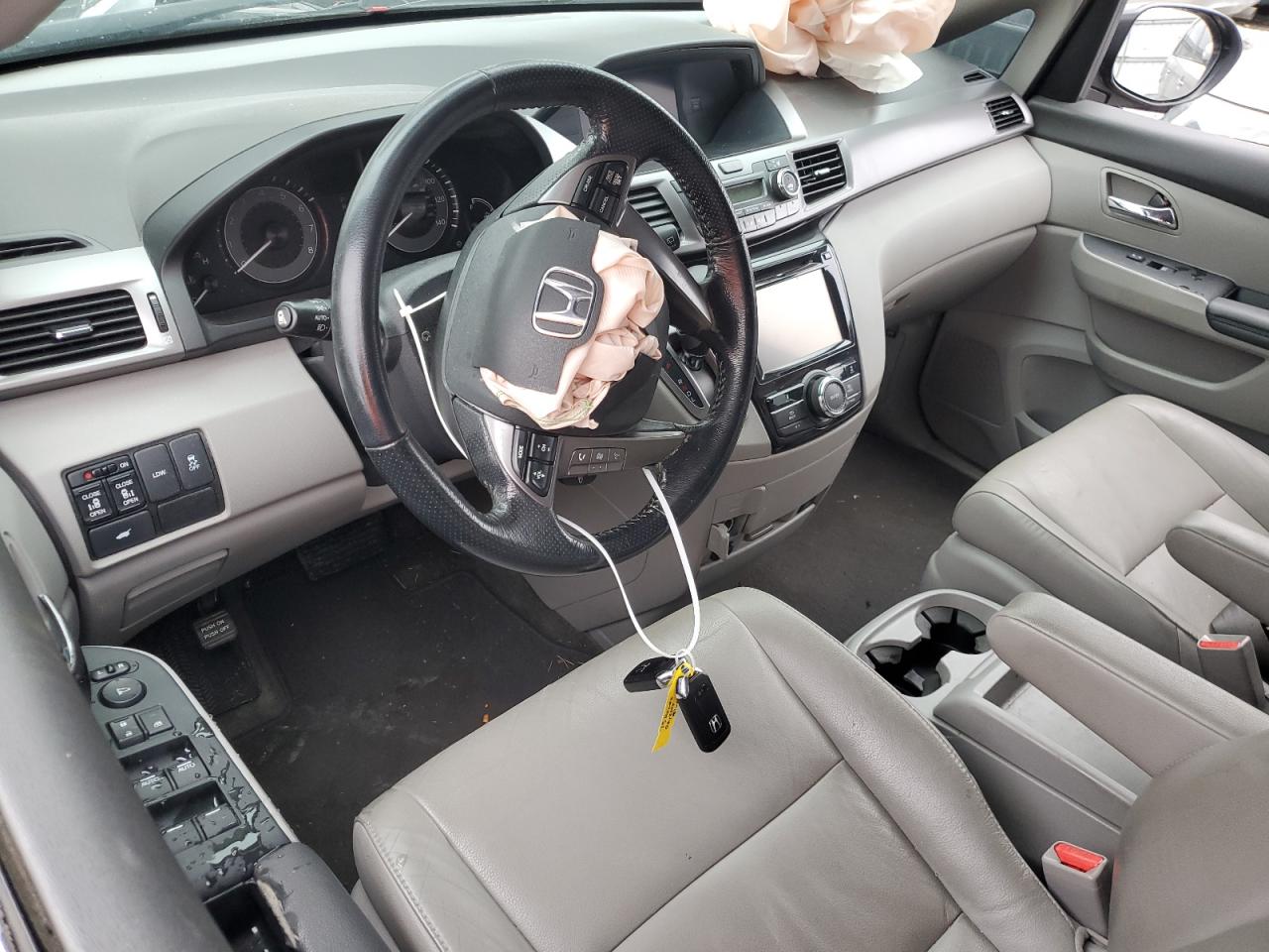 2015 Honda Odyssey - Image 8