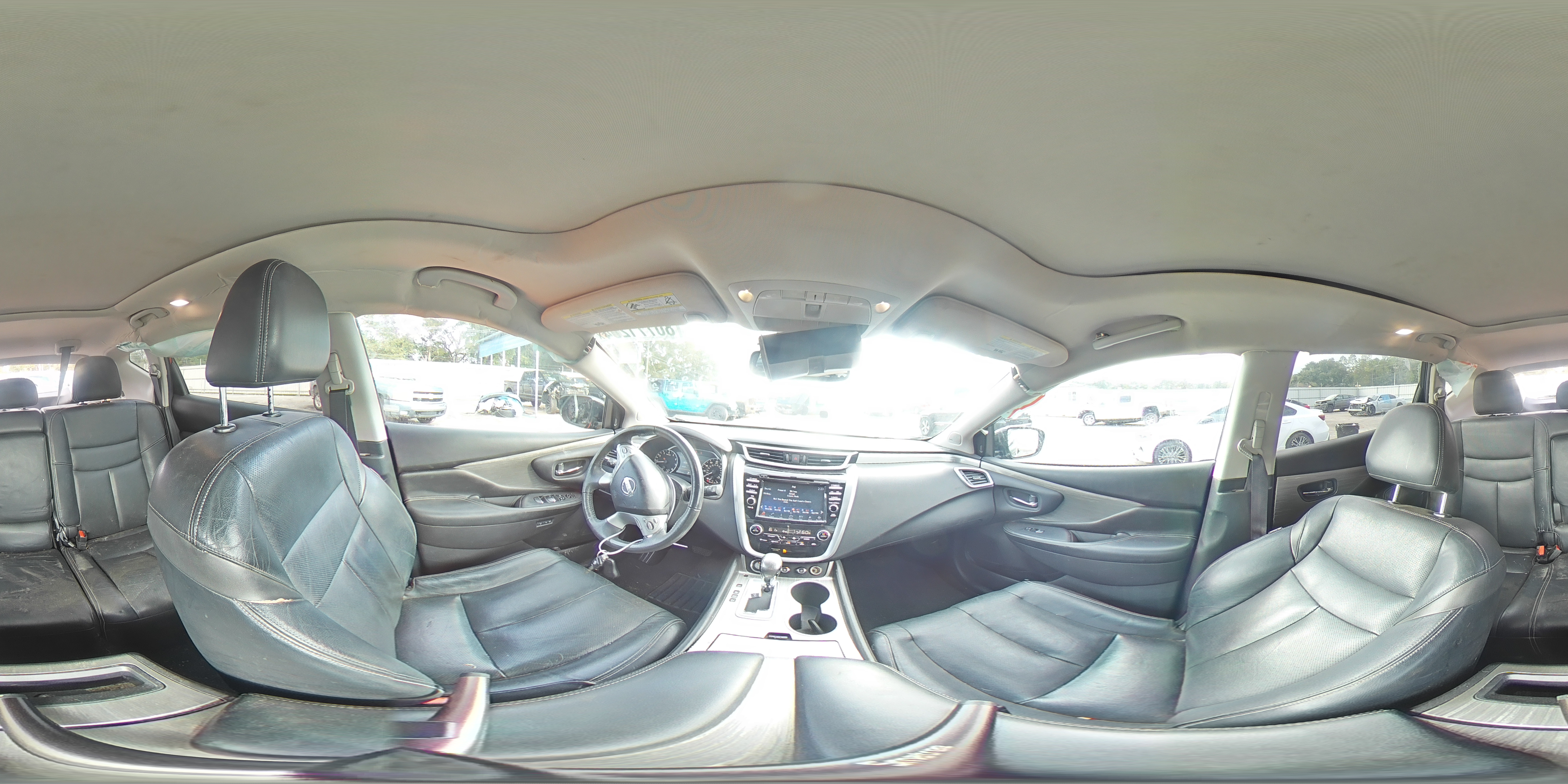 2015 Nissan Murano - Image 14