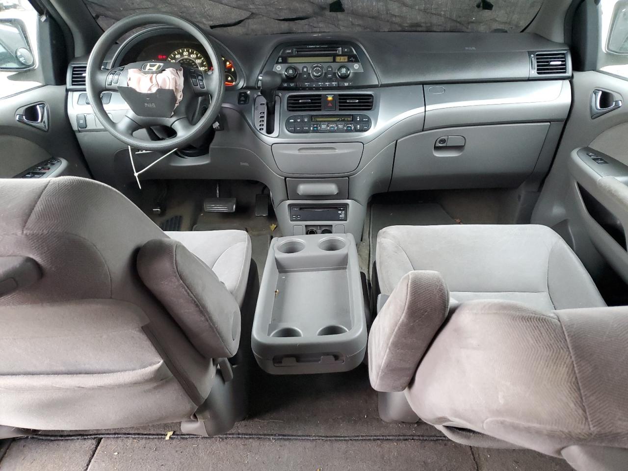 2010 Honda Odyssey - Image 8