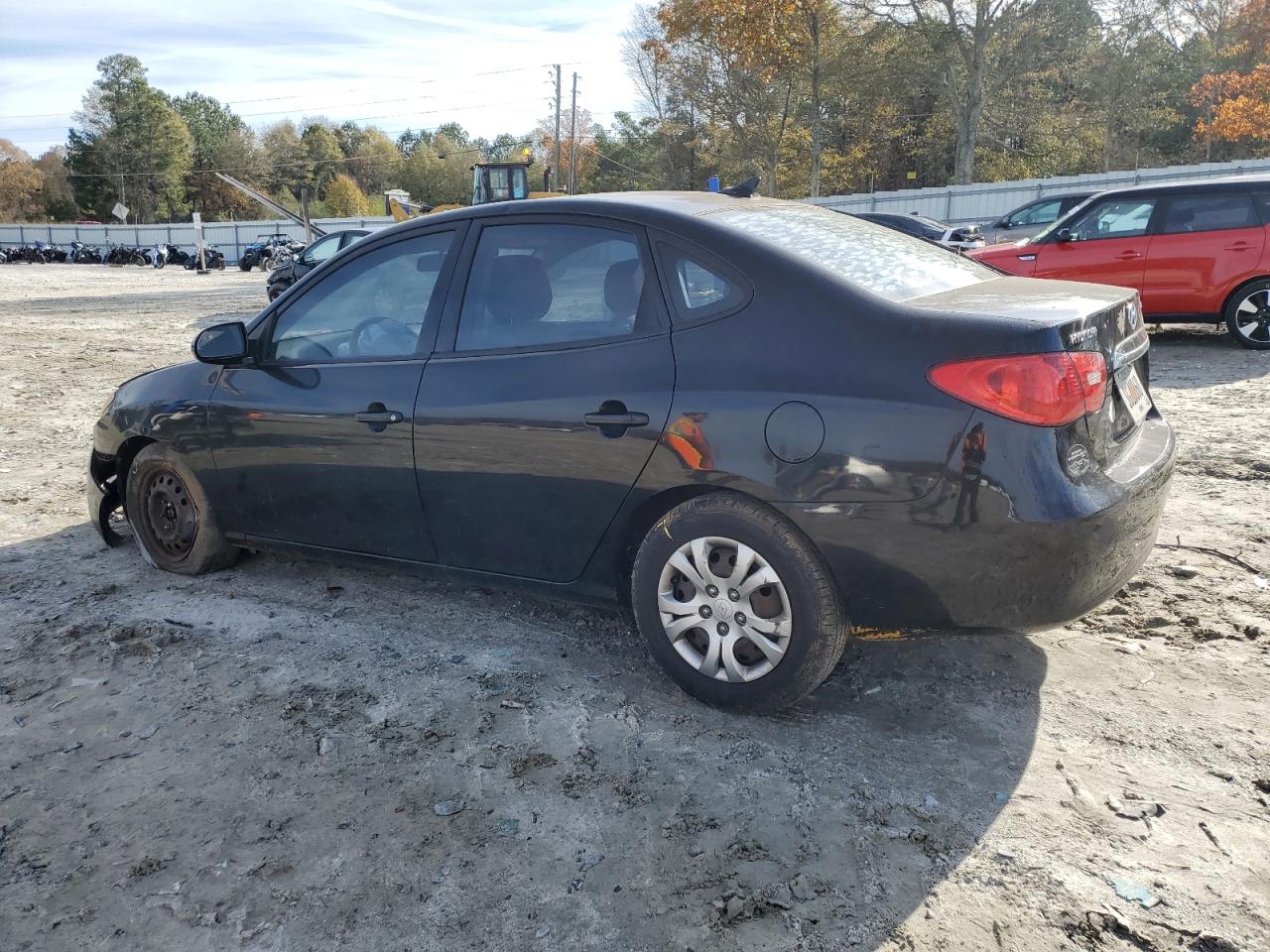 2010 Hyundai Elantra - Image 2