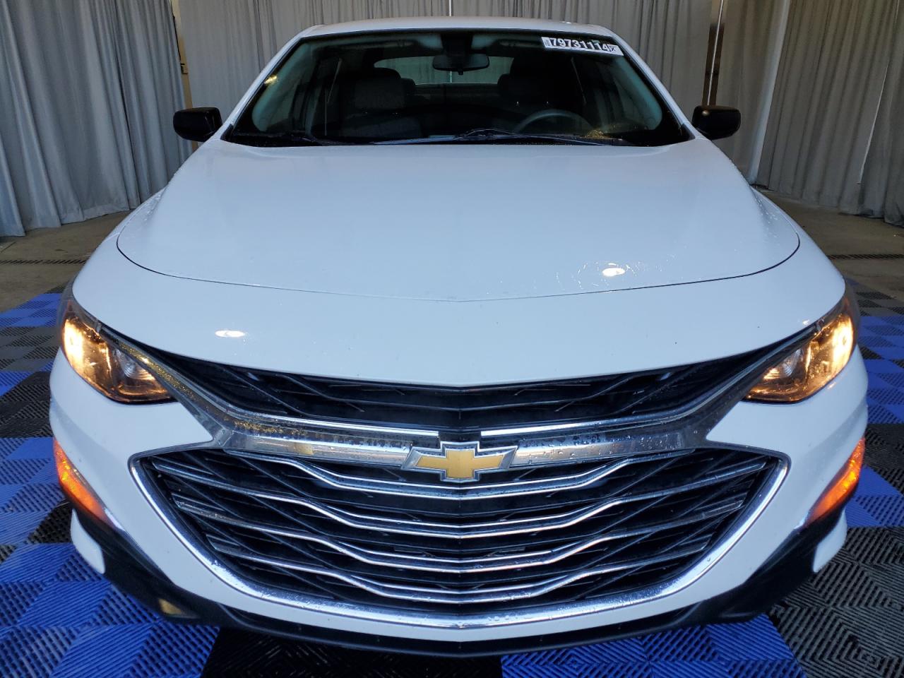 2022 Chevrolet Malibu - Image 5