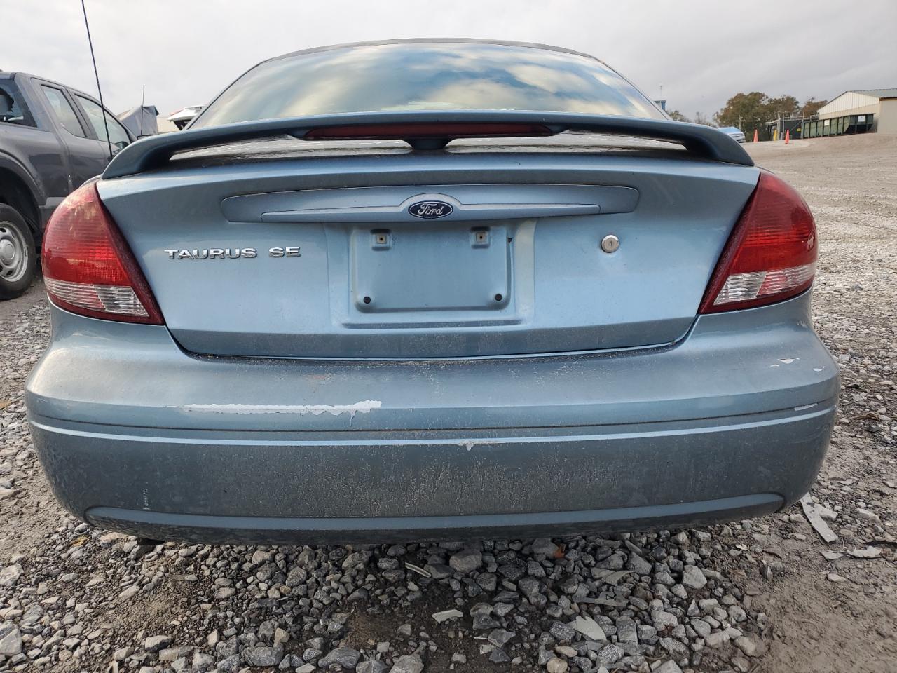 2005 Ford Taurus Se VIN: 1FAFP53285A267717 Lot: 80799264