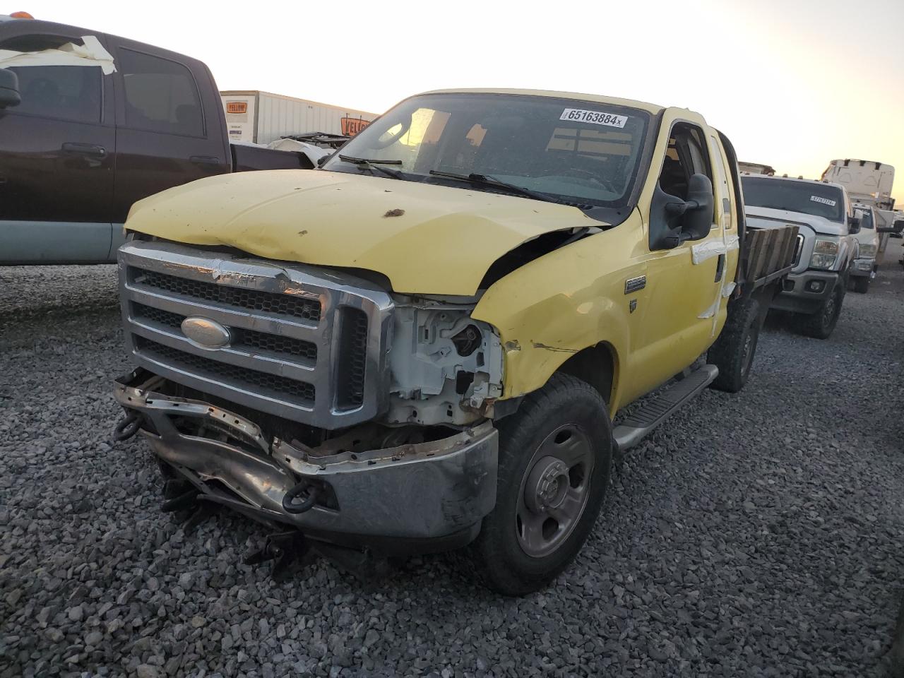 2007 Ford F350 Srw Super Duty yellow null gas 1FTWX31Y17EA34621 photo #1