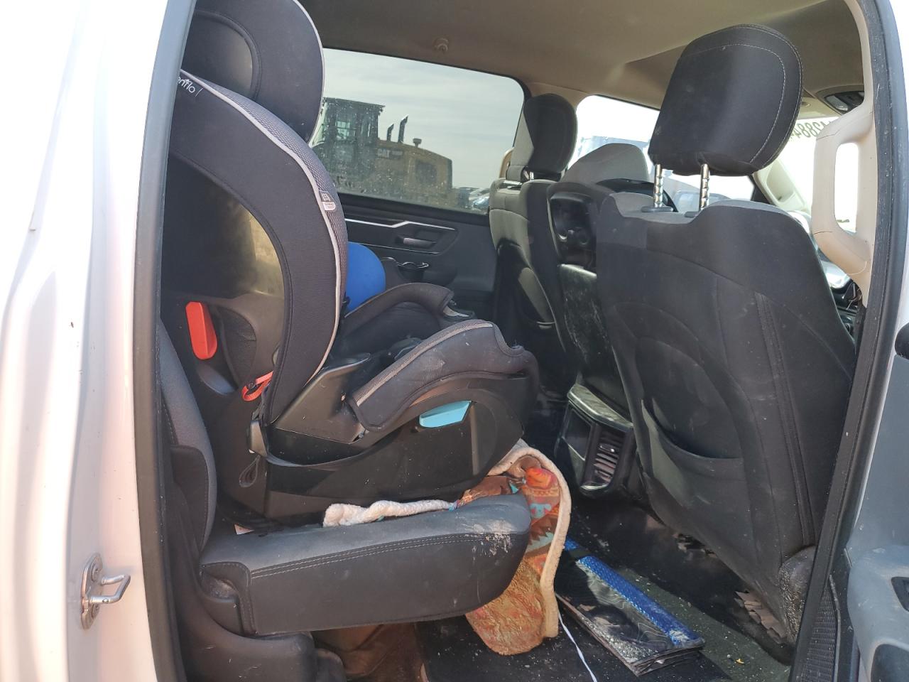 2019 RAM 1500 - Image 10