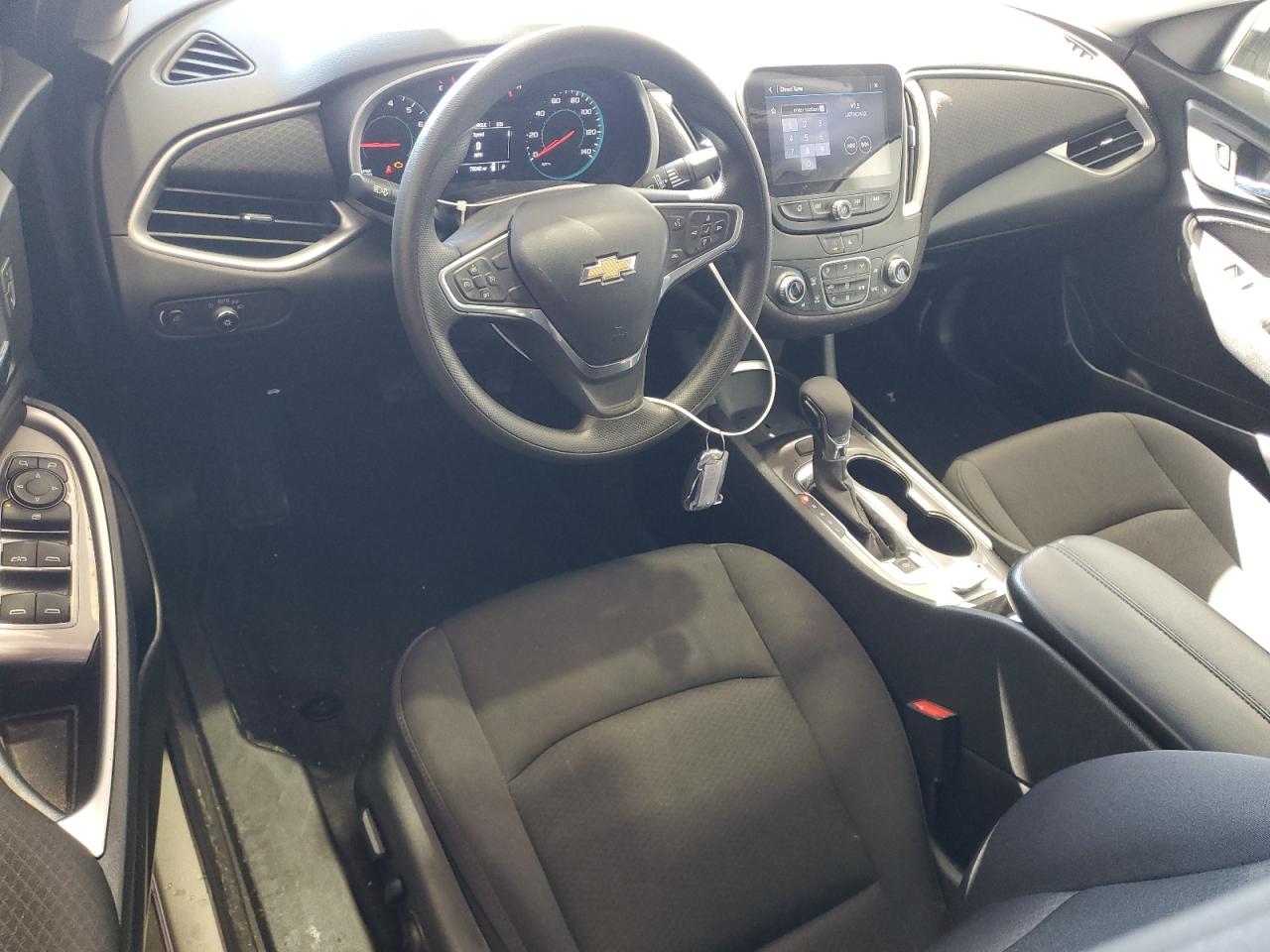 2022 Chevrolet Malibu - Image 8