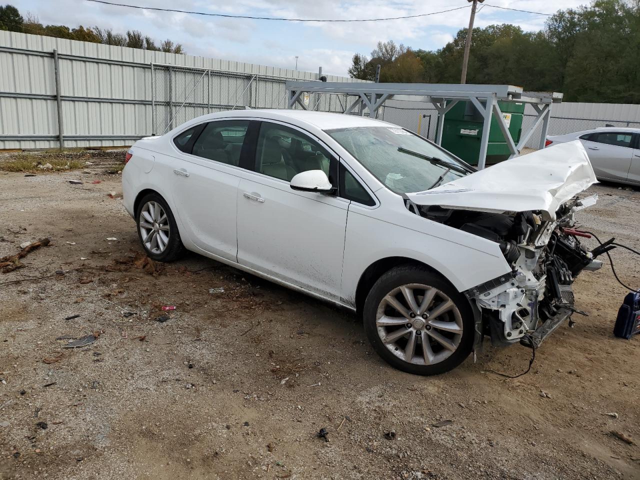 VIN 1G4PR5SKXE4144652 2014 BUICK VERANO no.4