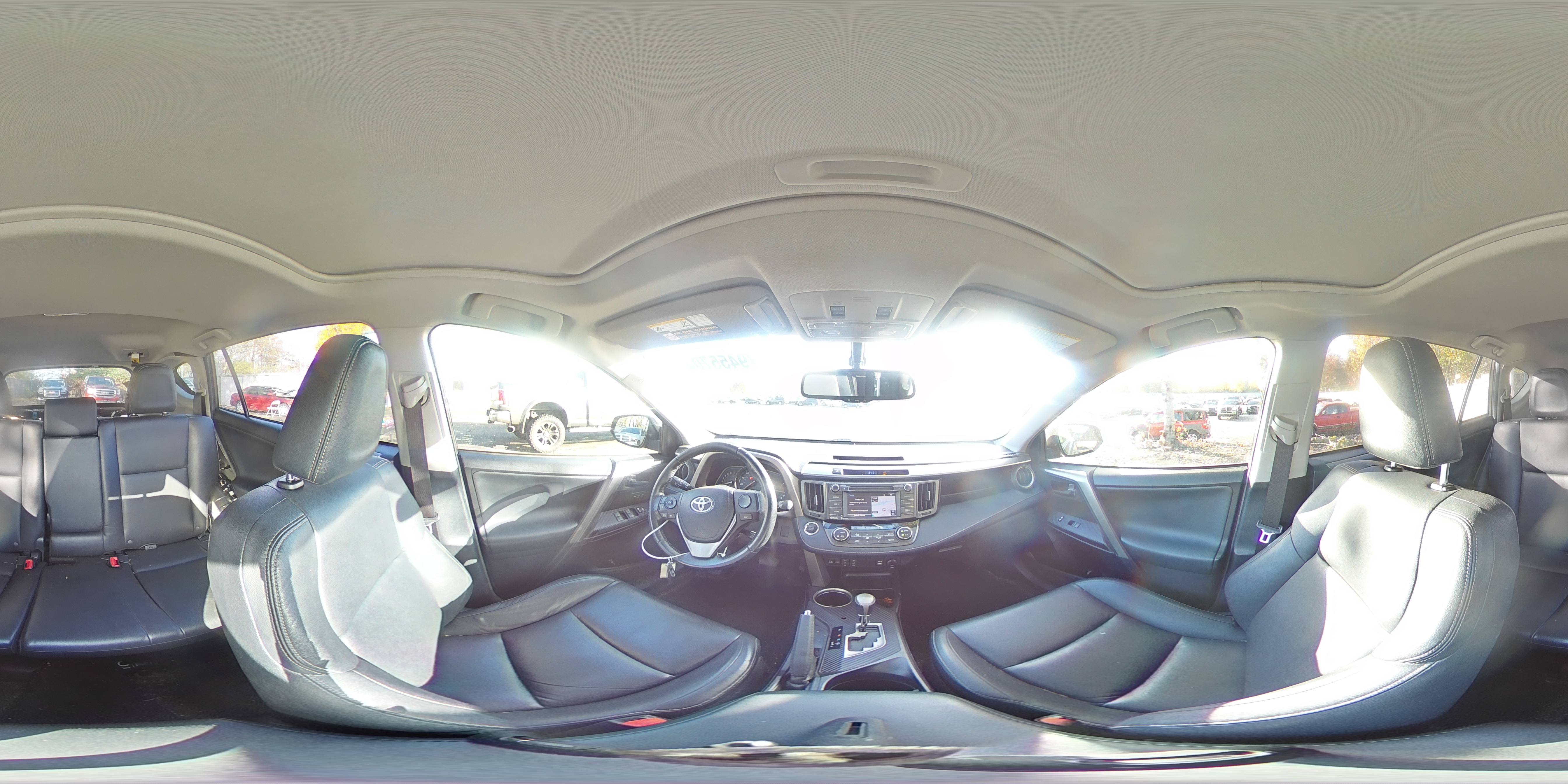 2015 Toyota RAV 4 - Image 14