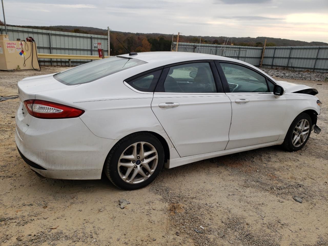 VIN 3FA6P0H70GR375295 2016 FORD FUSION no.3