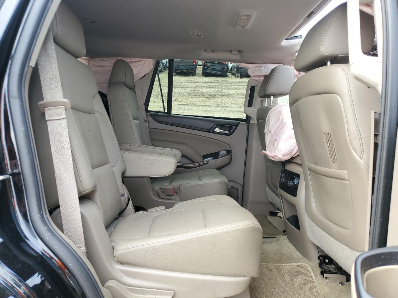 2015 GMC Yukon - Image 12