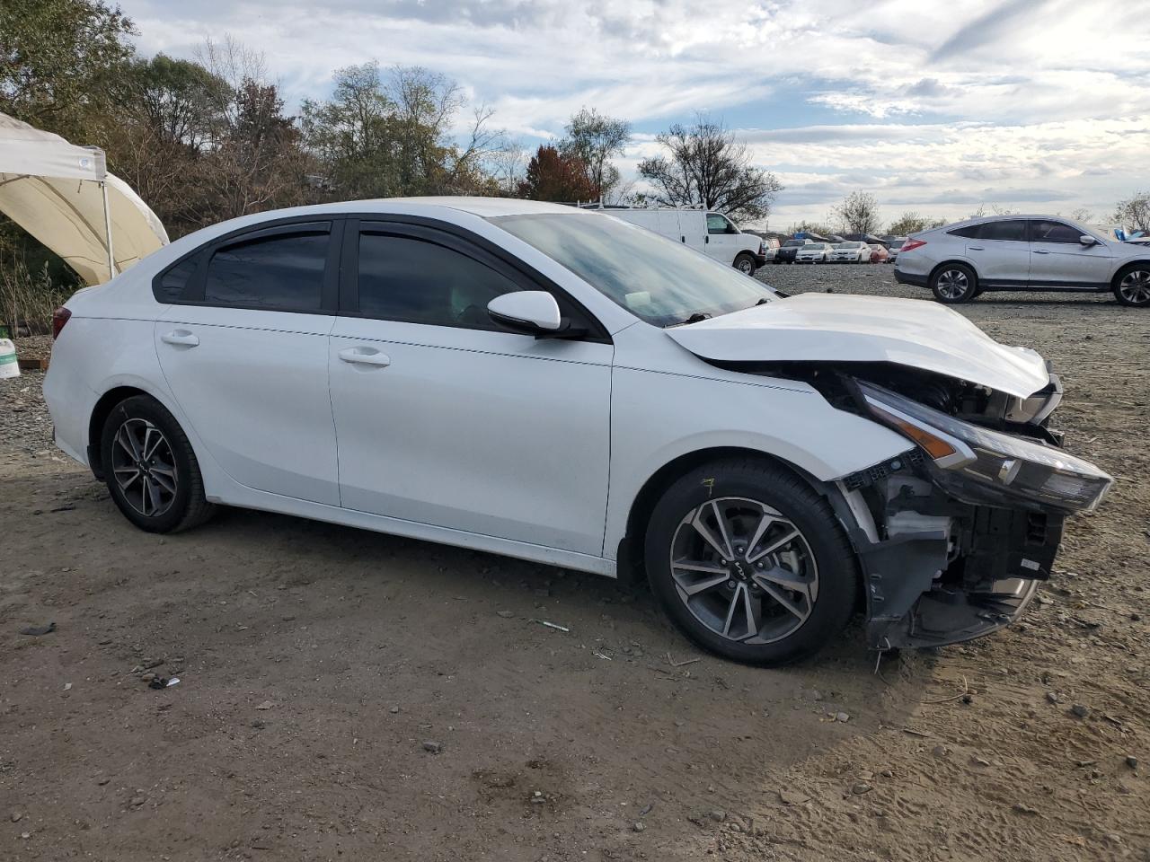 2022 Kia Forte - Image 4