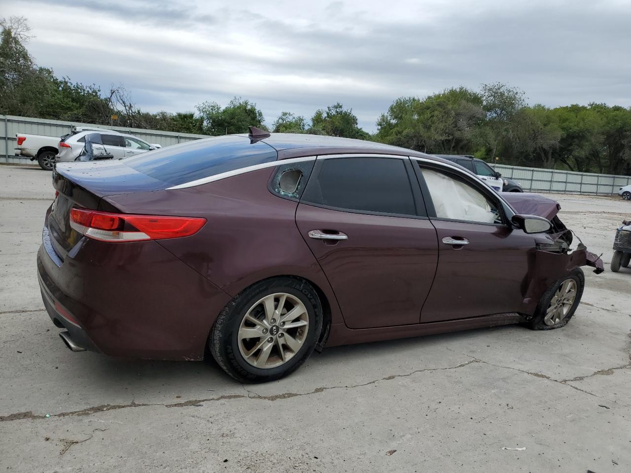 2018 Kia Optima - Image 3