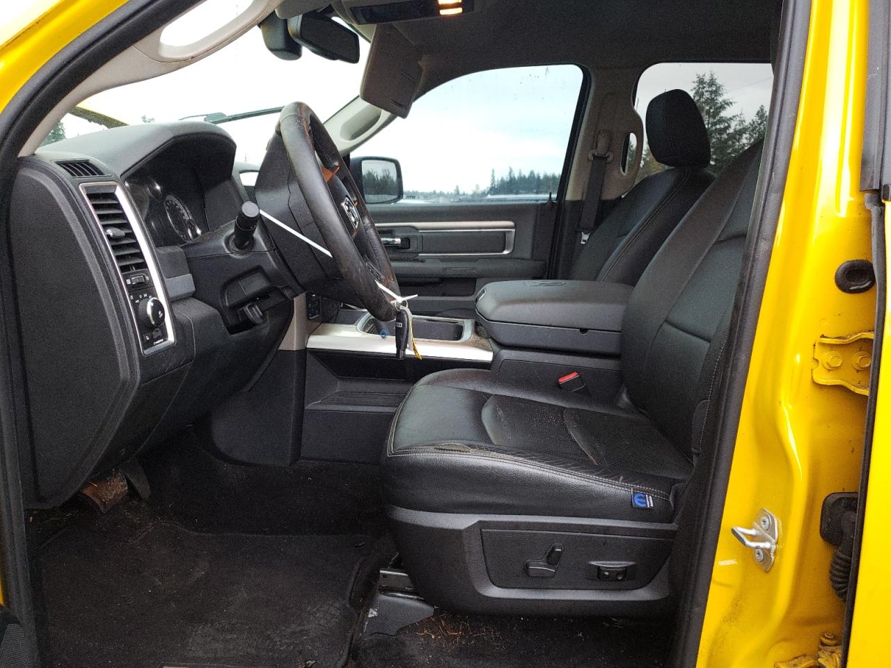 2016 RAM 1500 - Image 7
