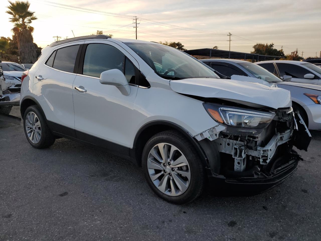 VIN KL4CJASB8LB020725 2020 BUICK ENCORE no.4