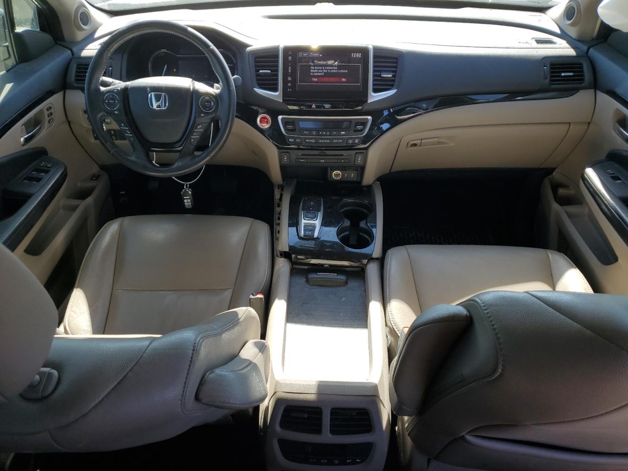 2017 Honda Pilot - Image 8