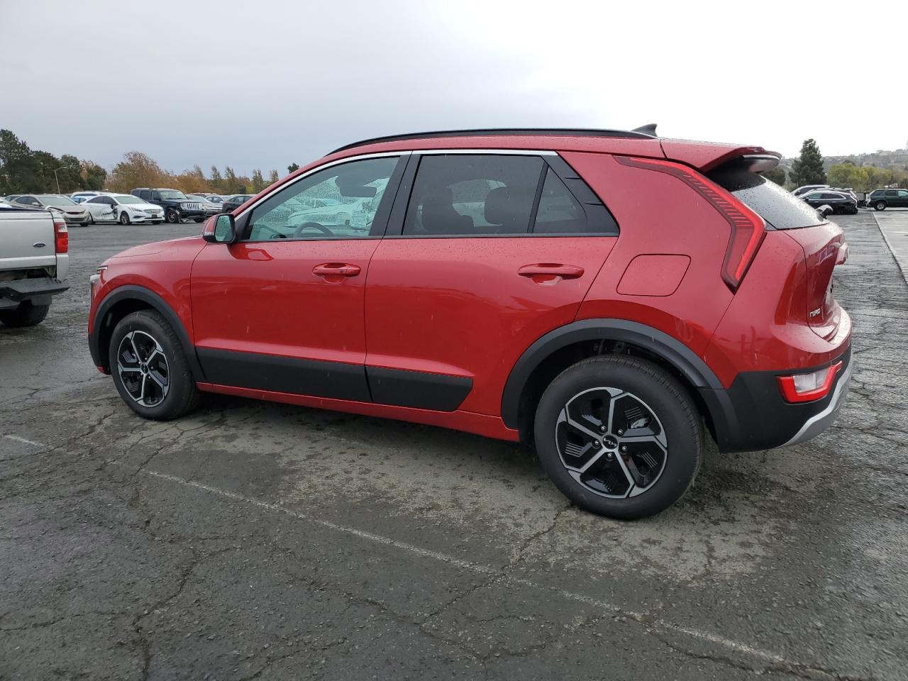 VIN KNDCR3LE4R5186203 2024 KIA NIRO no.2