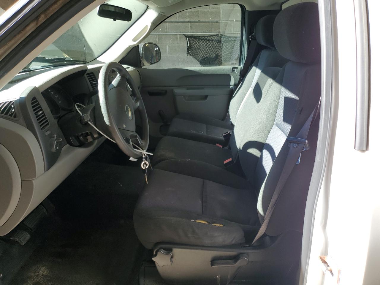 2010 Chevrolet Silverado - Image 7