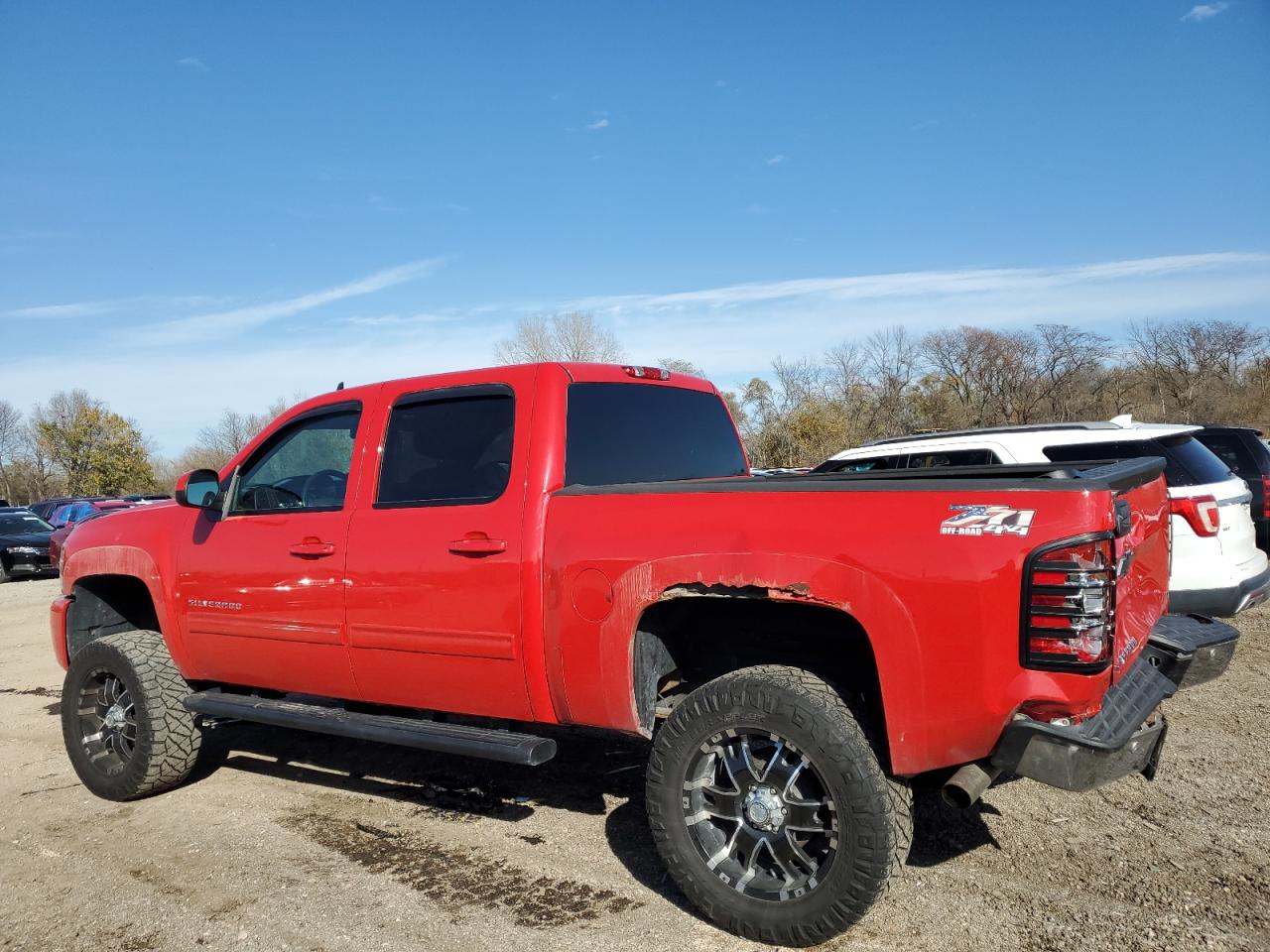 2013 Chevrolet Silverado - Image 2