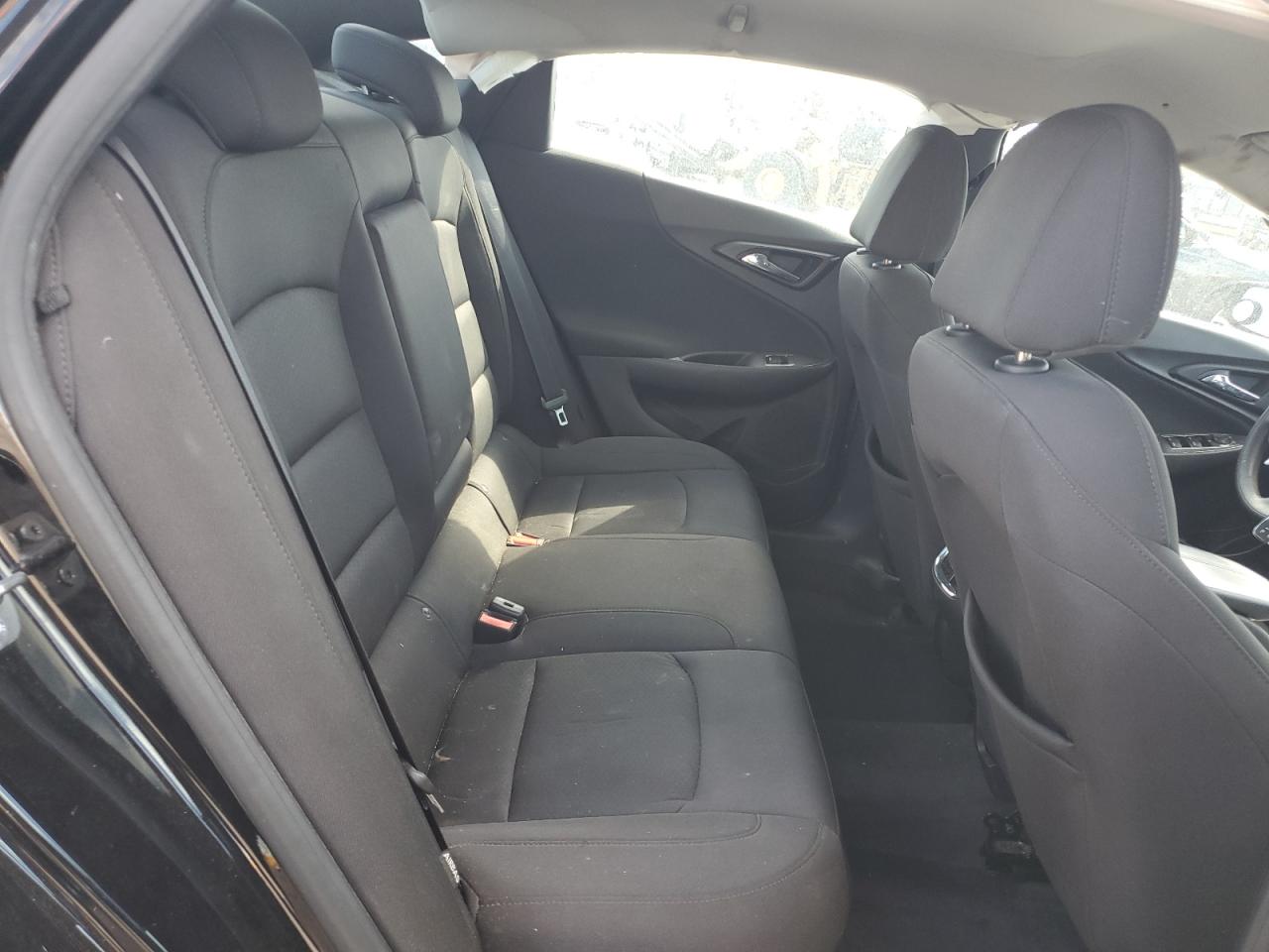 2019 Chevrolet Malibu - Image 10