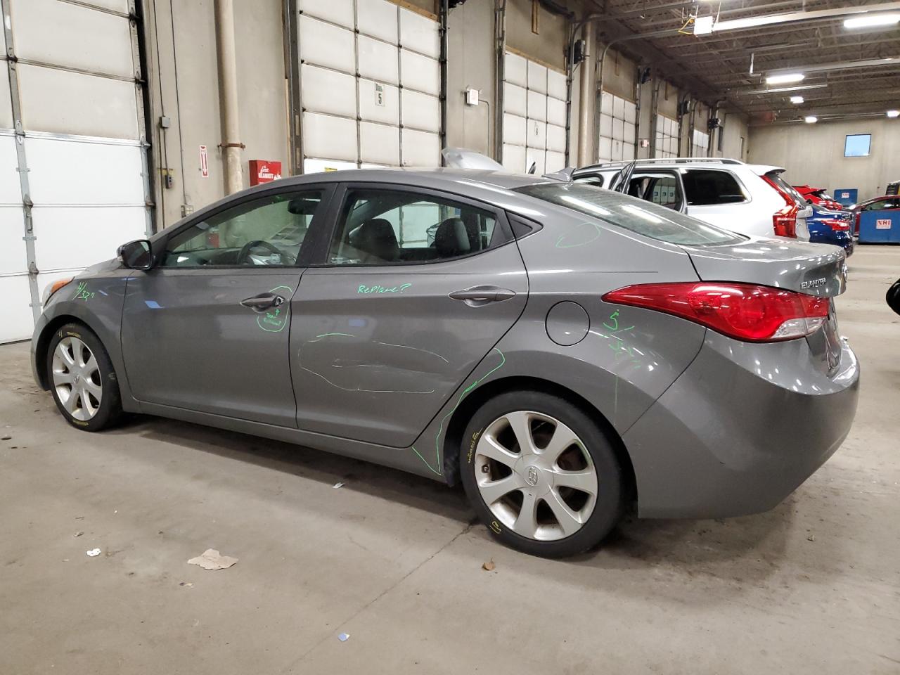 2013 Hyundai Elantra - Image 2