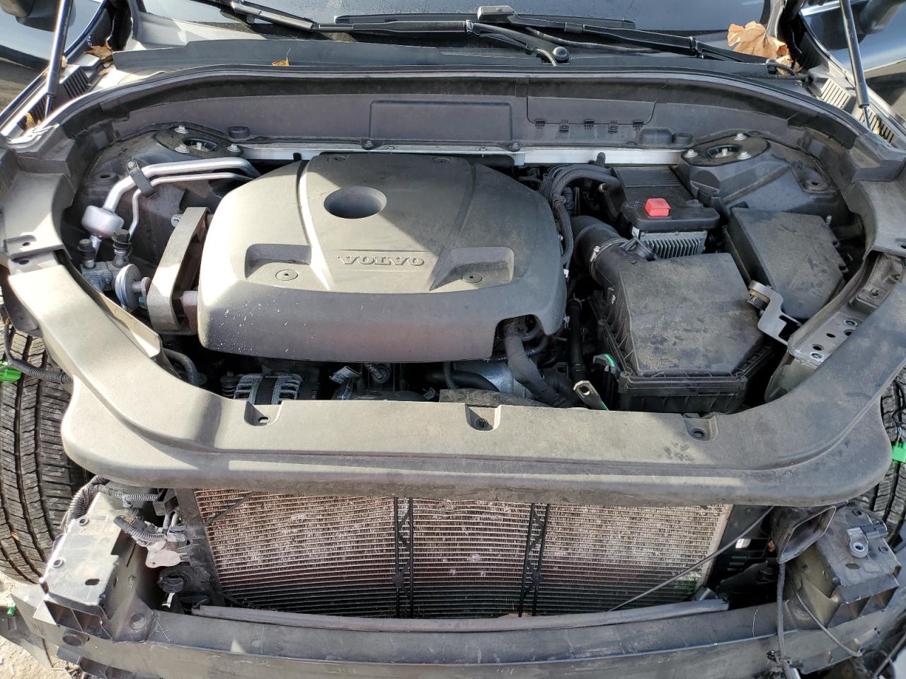 2018 Volvo XC60 - Image 12