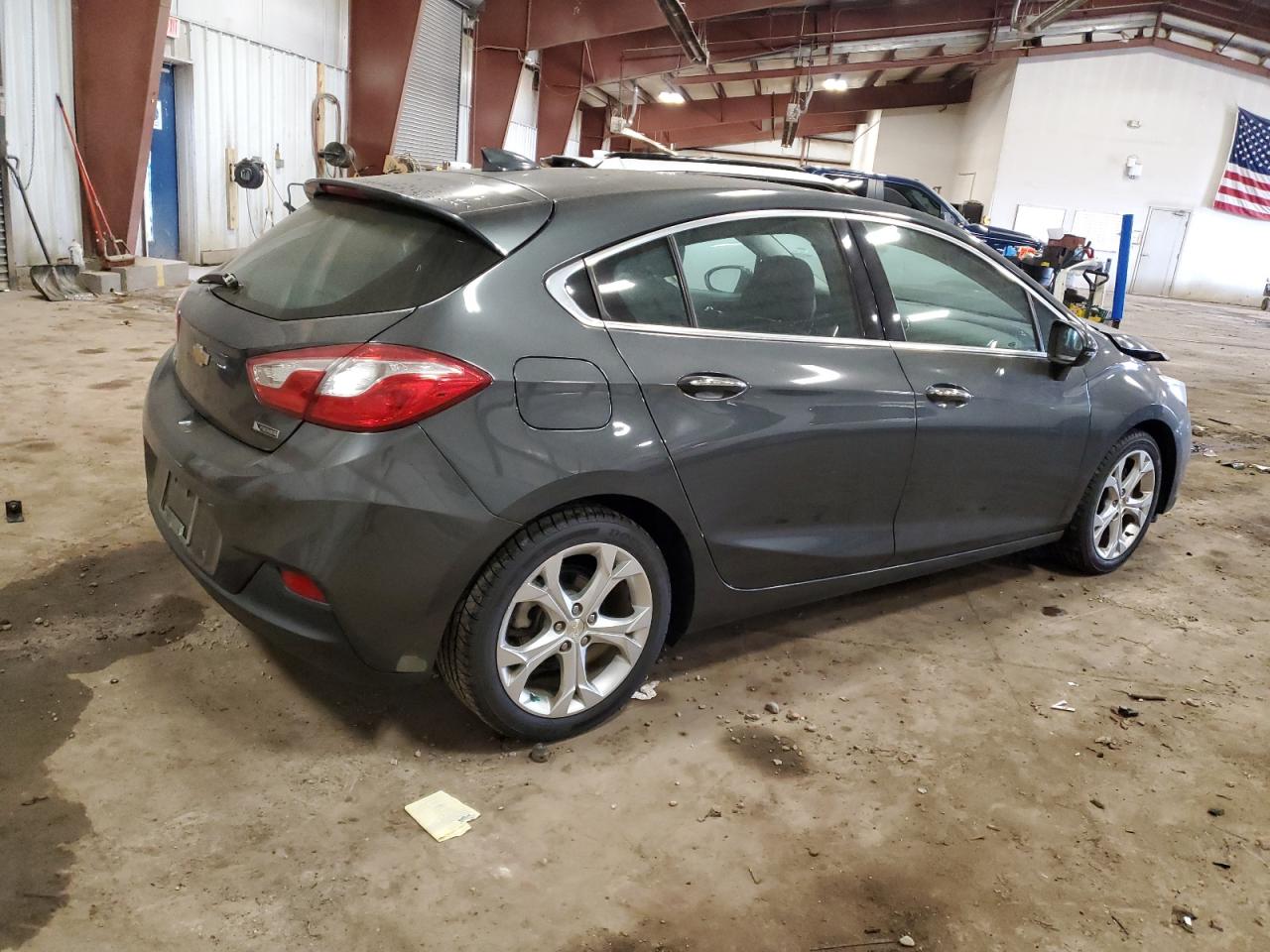 2017 Chevrolet Cruze - Image 3