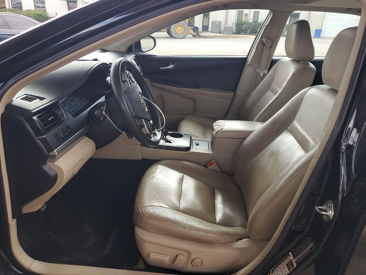 2014 Toyota Camry - Image 7