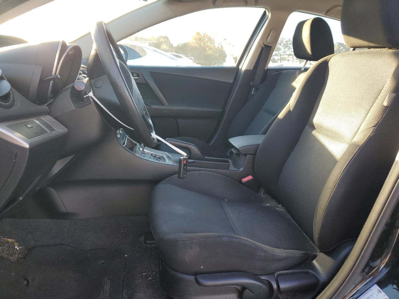 2011 Mazda 3 - Image 7
