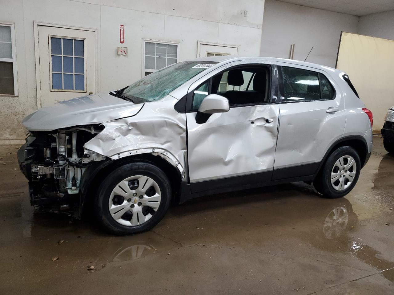 VIN 3GNCJKSB1JL391692 2018 CHEVROLET TRAX no.1