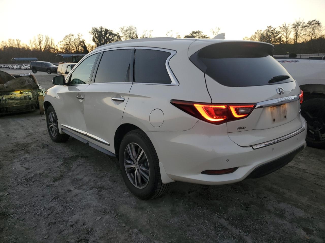 2020 Infiniti QX60 - Image 2