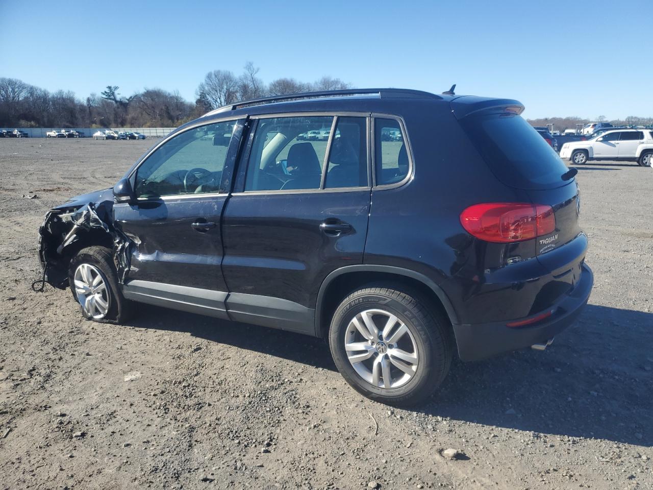 VIN WVGBV7AX2GW617448 2016 VOLKSWAGEN TIGUAN no.2