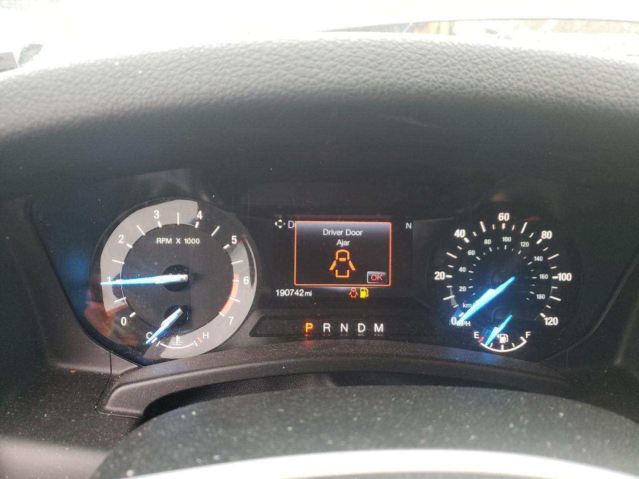 2017 Ford Expedition - Image 9