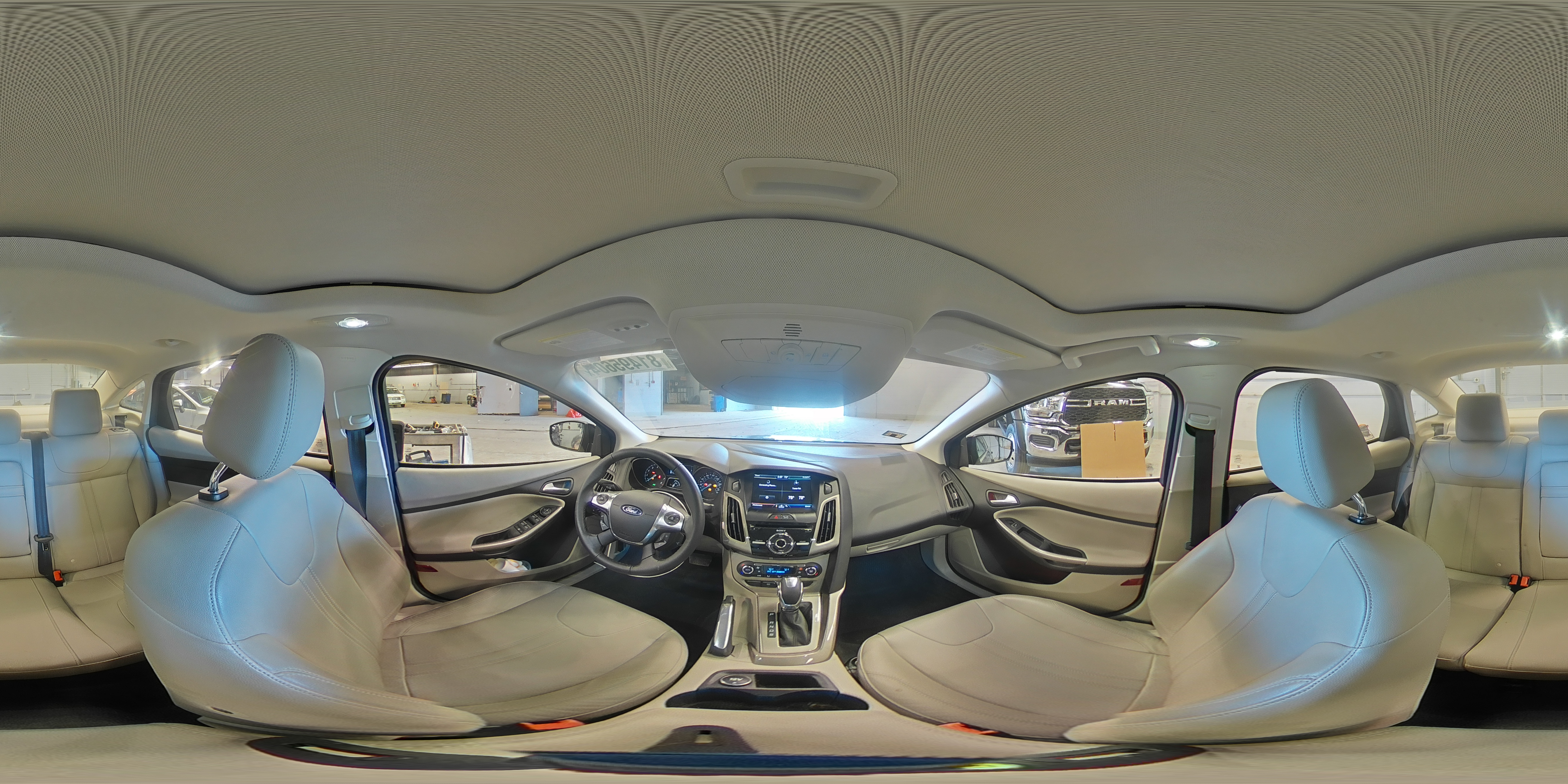 2012 Ford Focus - Image 13