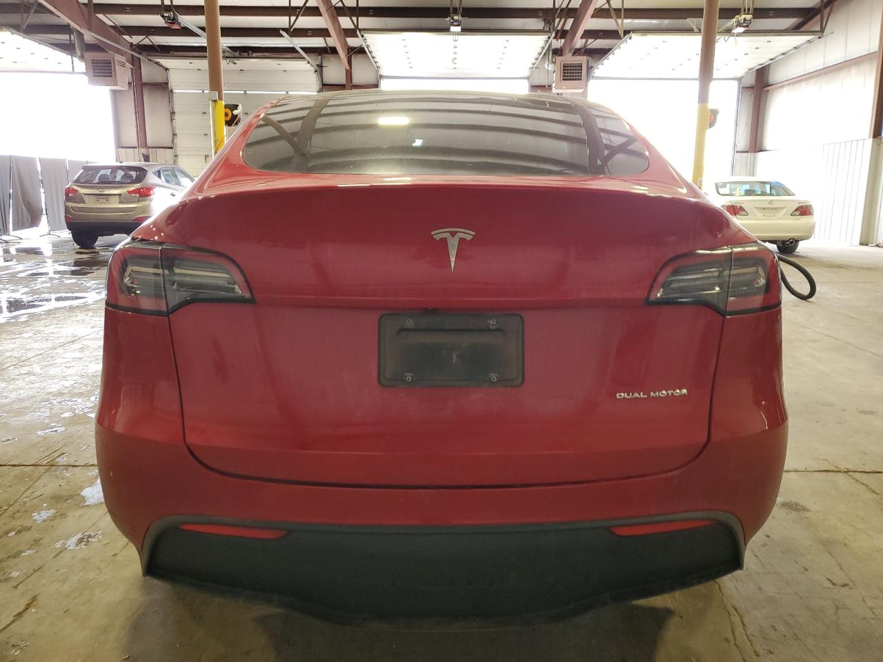 VIN 7SAYGDEE0NF339122 2022 TESLA MODEL Y no.6