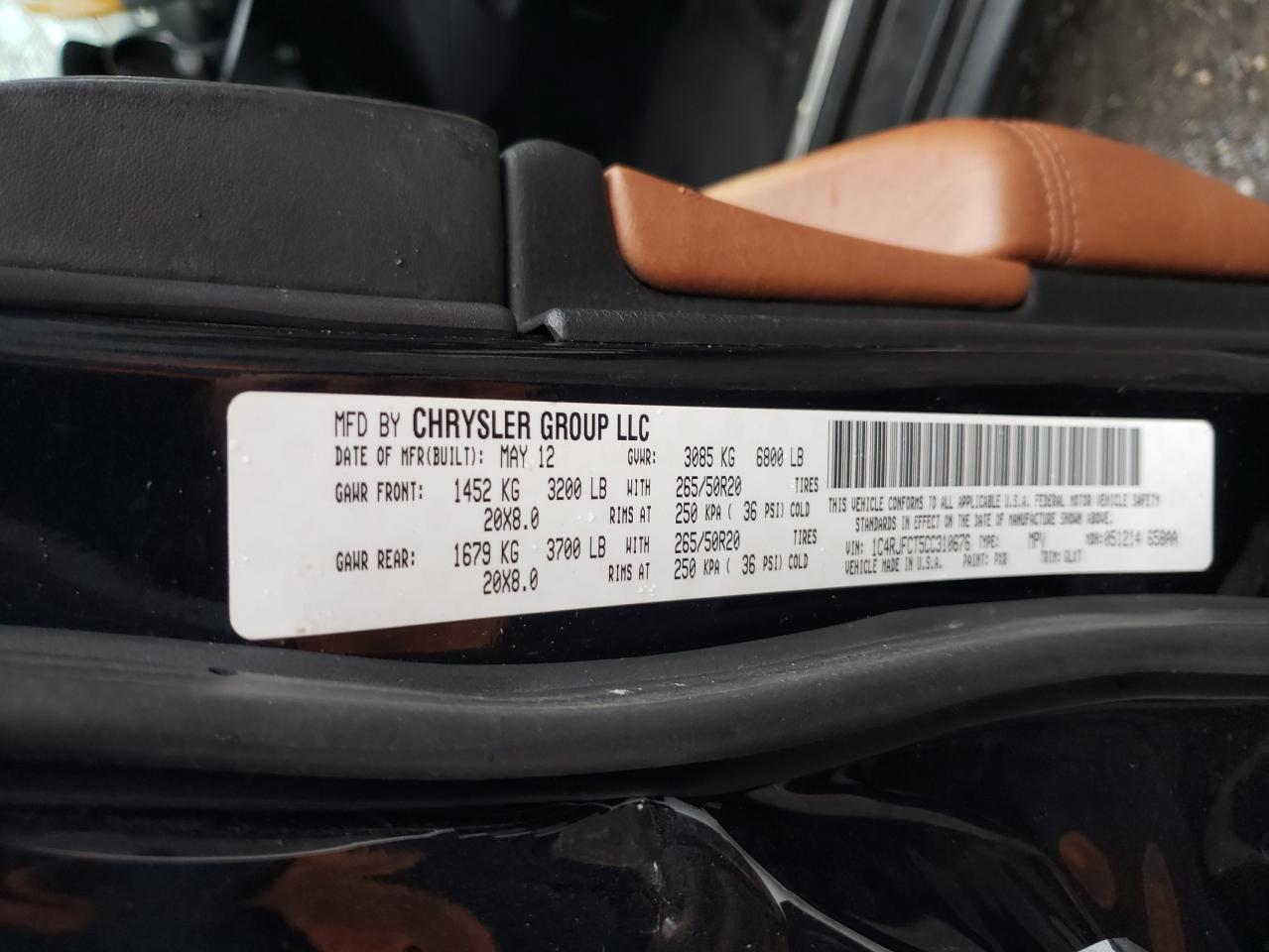 2012 Jeep Grand Cherokee - Image 16