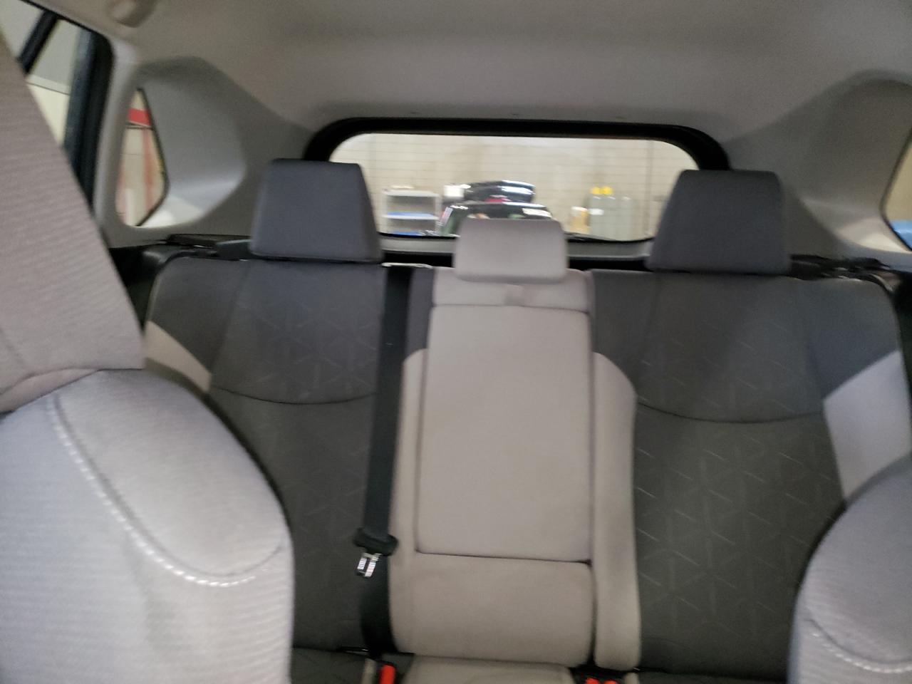 2019 Toyota RAV 4 - Image 10