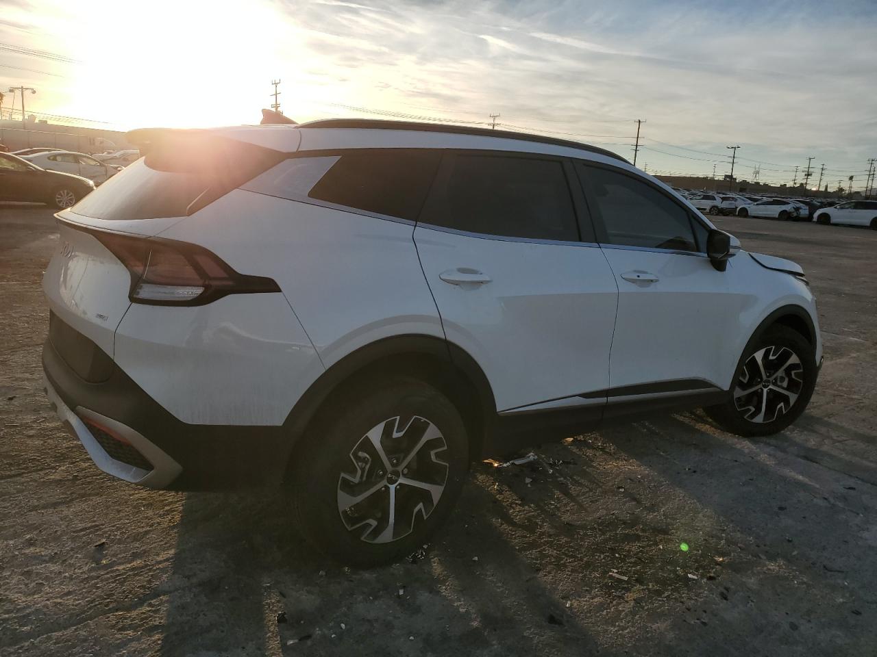 2024 Kia Sportage - Image 3