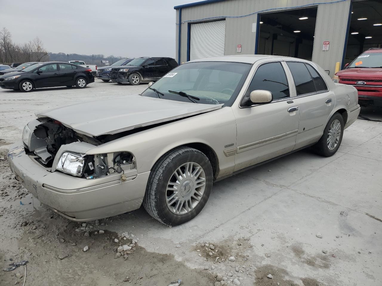 2010 Mercury Grand Marquis - Image 1