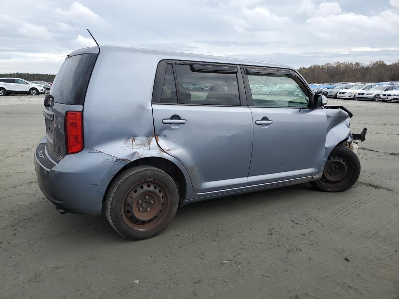 2009 Scion xB - Image 3