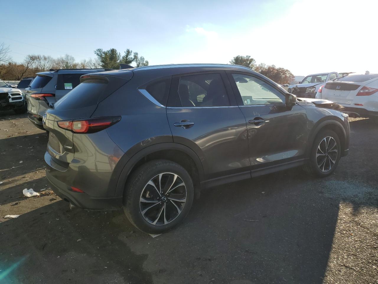 2022 Mazda Cx-5 Premium VIN: JM3KFBDM1N1527425 Lot: 80149154