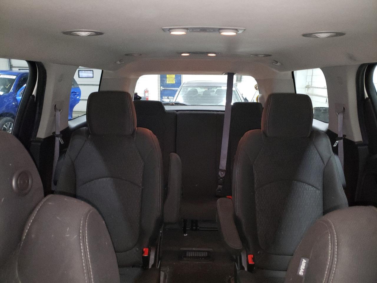 2015 GMC Acadia - Image 10