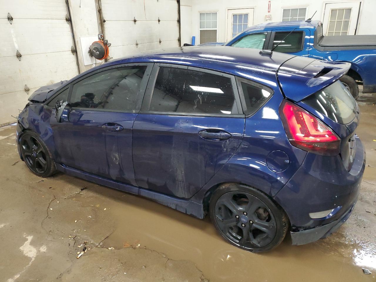 2016 Ford Fiesta - Image 2
