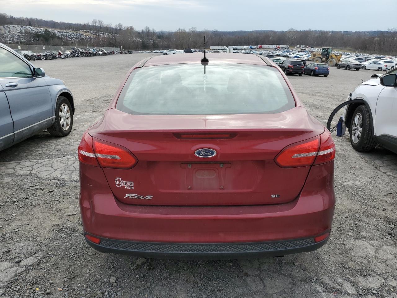 VIN 1FADP3F24GL318497 2016 FORD FOCUS no.6