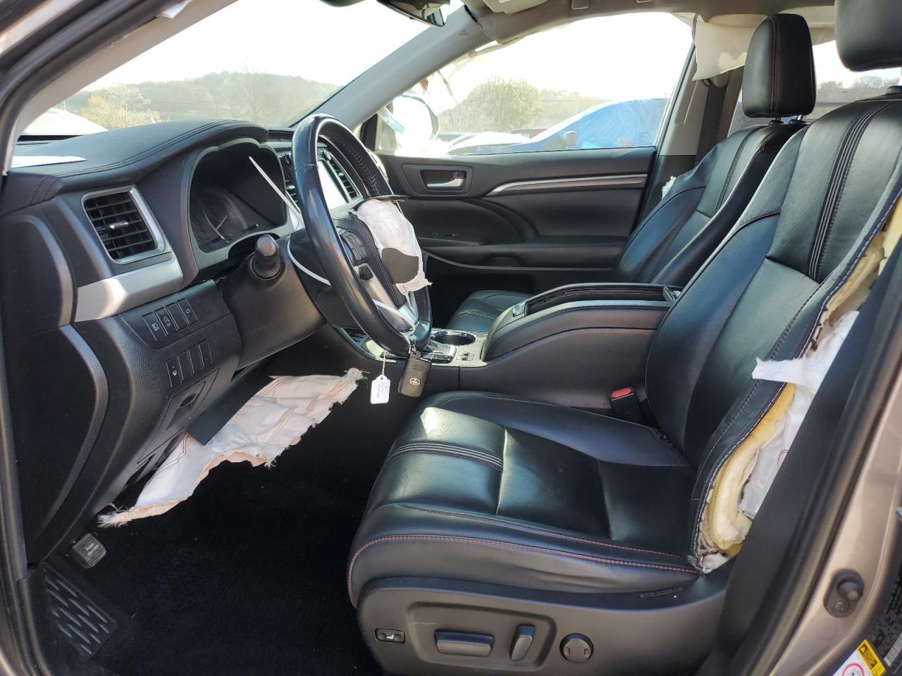 2019 Toyota Highlander - Image 7