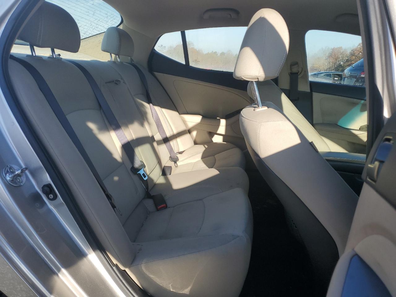2013 Kia Optima - Image 10