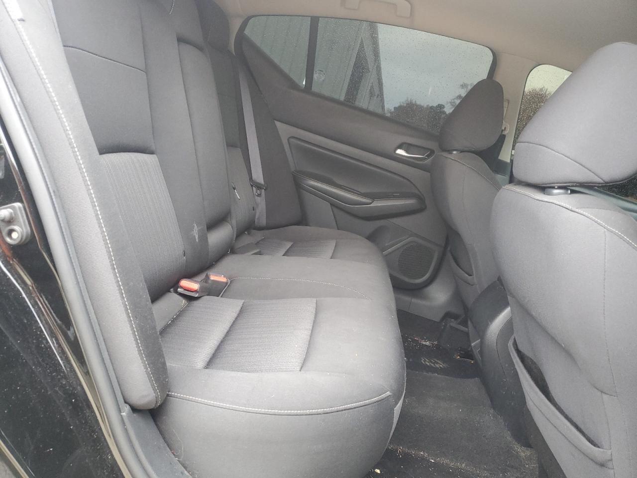 2019 Nissan Altima - Image 10