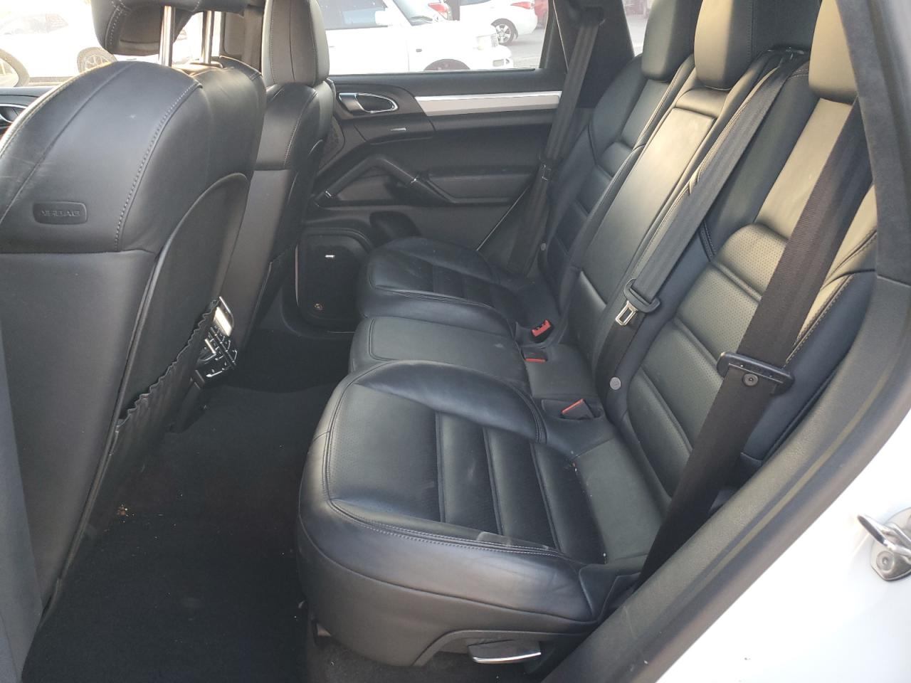 2014 Porsche Cayenne Gts VIN: WP1AD2A25ELA72319 Lot: 79962014